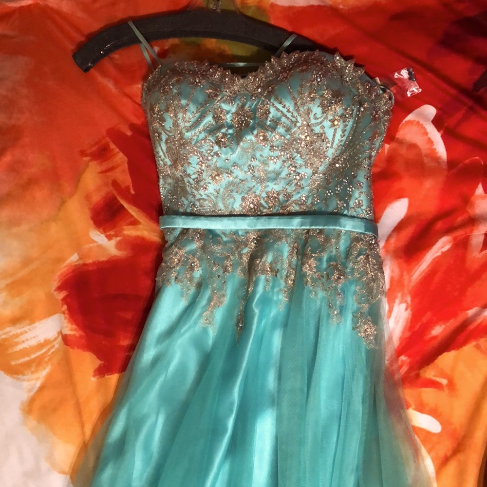 Prom dress Size 10 Color Aqua